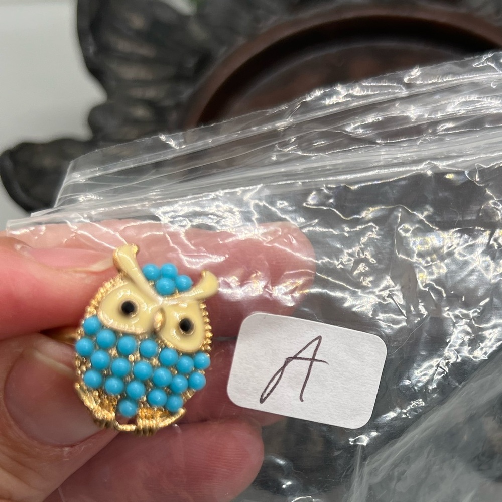Whimsical Gold and Blue Owl Ring adjustable Size - Picture 6 of 6